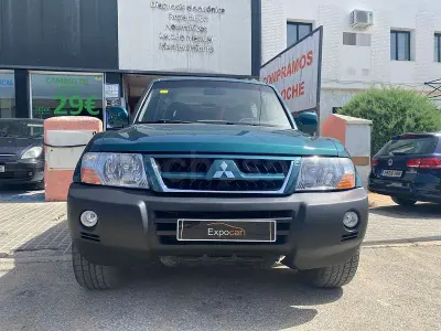 Usado Mitsubishi Montero 160 CV (117 kW) 2003 Verde SUV