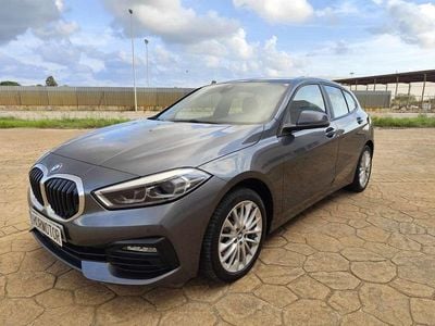 Usado BMW 118 150 CV (110 kW) 2021 Gris Utilitario