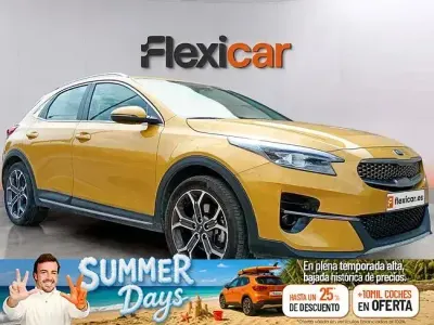 Usado Kia XCeed 120 CV (88 kW) 2021 Amarillo SUV