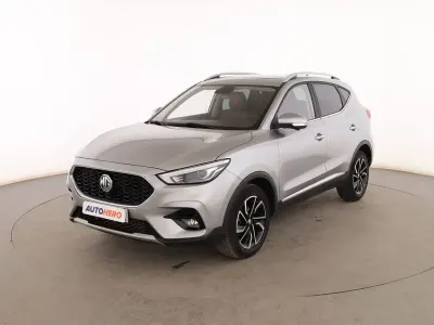 Usado MG ZS Luxury 111 CV (81 kW) 2023 Gris SUV