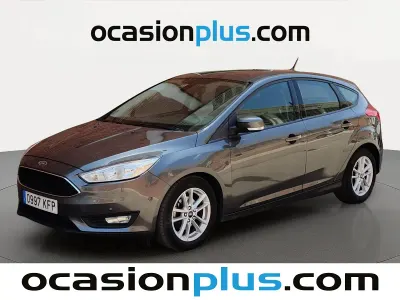 Usado Ford Focus Titanium 125 CV (91 kW) 2017 Gris Utilitario