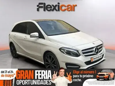 Usado Mercedes B200 136 CV (100 kW) 2017 Negro Monovolumen