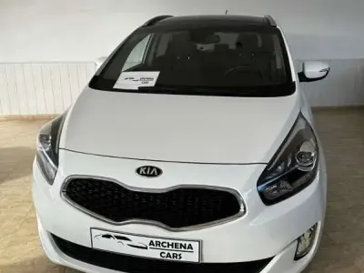 Usado Kia Carens 116 CV (85 kW) 2014 Blanco Monovolumen