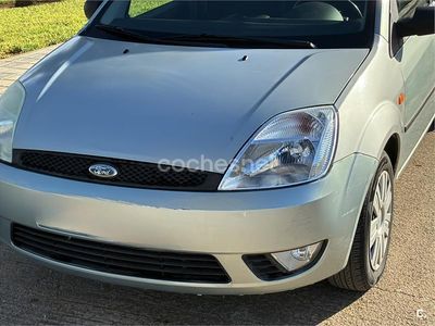 Azul Usado 2004 Ford Fiesta Ambiente Berlina | 2950 € (Buen precio)