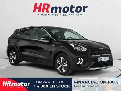 Usado Kia Niro 141 CV (103 kW) 2022 Negro SUV