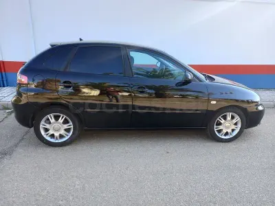 Usado Seat Ibiza 70 CV (51 kW) 2008 Negro Berlina
