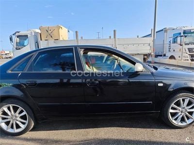 Usado Audi A4 140 CV (102 kW) 2006 Negro Berlina