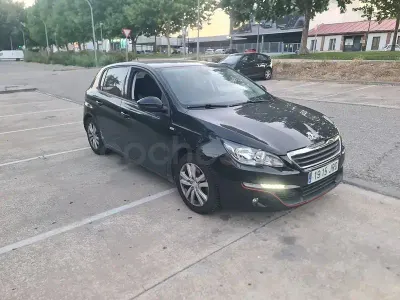 Usado Peugeot 308 Style 130 CV (95 kW) 2016 Negro Berlina
