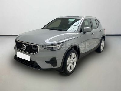 Gris / plata Nuevo 2025 Volvo XC40 Core SUV | 38.674 € (Precio justo)