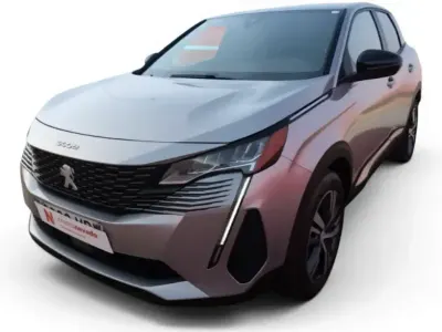 Usado Peugeot 3008 Allure 131 CV (96 kW) 2024 Gris SUV