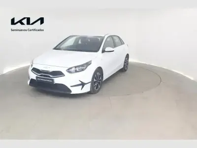 Usado Kia Ceed 101 CV (74 kW) 2025 Blanco Utilitario
