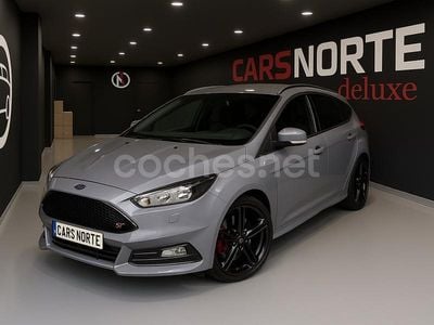 Używany Ford Focus ST 185 KM (136 kW) 2015 Szary Sedan/Limuzyna