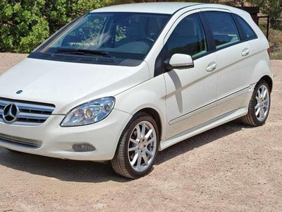 Mercedes B180