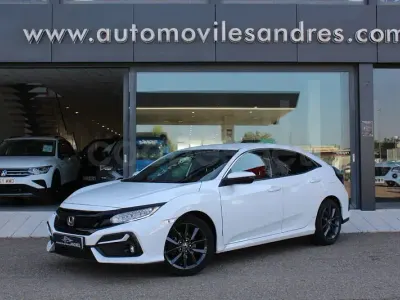 Usado Honda Civic Elegance 126 CV (92 kW) 2021 Blanco Berlina