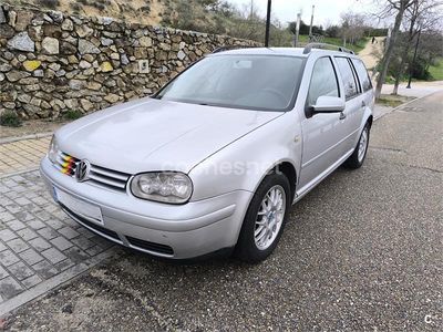 Gris / plata Usado 2000 VW Golf IV Highline Familiar | 3000 € (Precio justo)