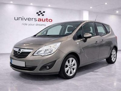 Usado Opel Meriva Selective 110 CV (80 kW) 2012 Gris Monovolumen