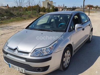 Usado Citroën C4 92 CV (67 kW) 2005 Gris / plata Berlina