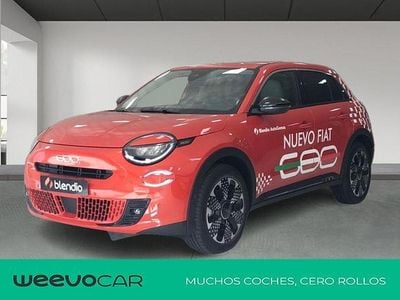 Naranja Nuevo 2025 Fiat 600 La Prima | 29.900 € (Un poco caro)