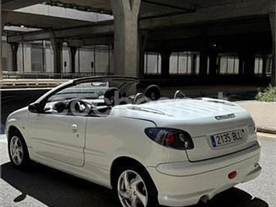 Blanco Usado 2001 Peugeot 206 Descapotable | 3695 € (Un poco caro)