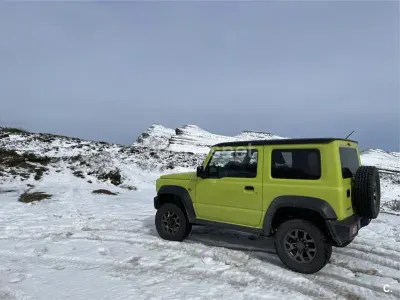 Usado Suzuki Jimny 102 CV (75 kW) 2020 Amarillo SUV
