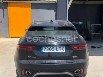 Usado Jaguar E-Pace R-Dynamic 180 CV (132 kW) 2018 Negro SUV
