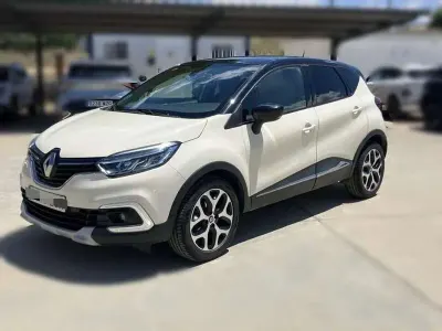 Usado Renault Captur Zen 91 CV (66 kW) 2019 Beige SUV