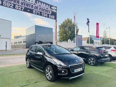 Usado Peugeot 3008 Access 120 CV (88 kW) 2014 Negro Familiar