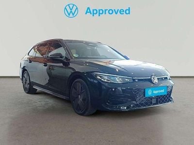 Usado VW Passat R-line 150 CV (110 kW) 2024 Negro Familiar