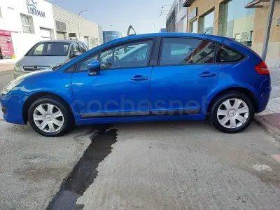 Usado Citroën C4 90 CV (66 kW) 2009 Azul Berlina