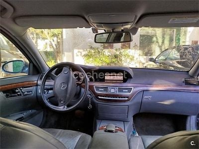 Usado Mercedes S500 306 CV (225 kW) 2006 Gris / plata Berlina