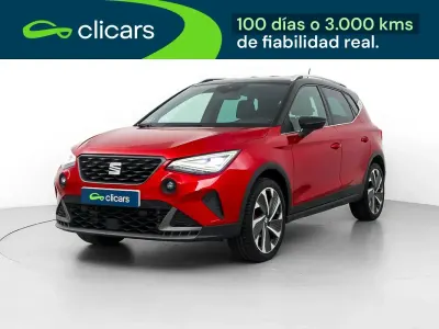 Usado Seat Arona FR 110 CV (80 kW) 2022 Rojo SUV