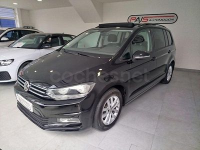Usado VW Touran Advance 150 CV (110 kW) 2016 Negro Monovolumen