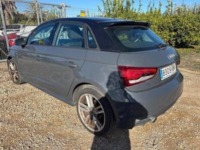 Usado Audi A1 Sportback 116 CV (85 kW) 2018 Gris / plata Utilitario