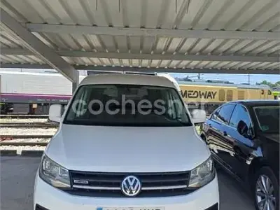 Usado VW Caddy Trendline 122 CV (89 kW) 2019 Blanco Monovolumen