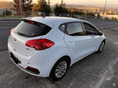 Blanco Usado 2015 Kia Ceed GT Berlina | 5800 € (Un poco caro)