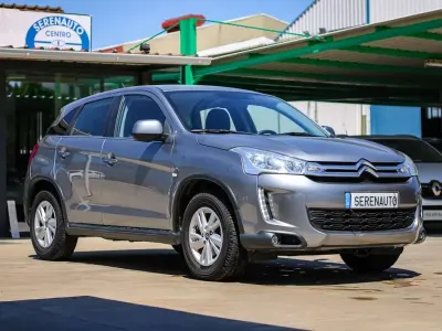 Usado Citroën C4 Aircross Exclusive 114 CV (83 kW) 2015 Gris SUV