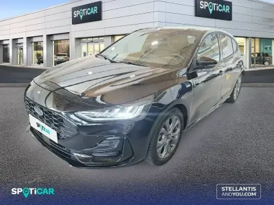 Usado Ford Focus ST-Line 125 CV (91 kW) 2023 Negro