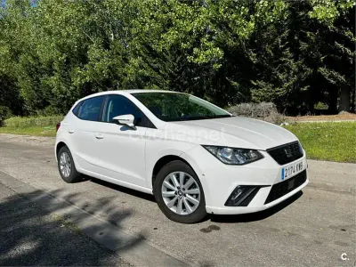 Usado Seat Ibiza Style Plus 95 CV (69 kW) 2019 Blanco Utilitario