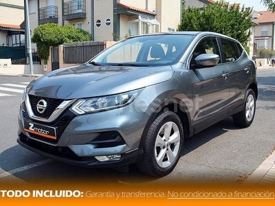 Usado Nissan Qashqai Acenta 115 CV (84 kW) 2020 Gris / plata SUV