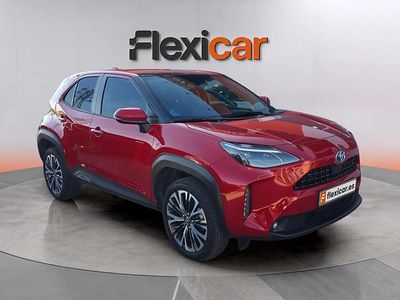 Usado Toyota Yaris Hybrid Active 116 CV (85 kW) 2023 Granate