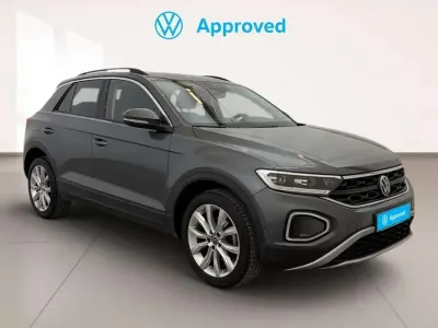 Usado VW T-Roc Life 150 CV (110 kW) 2022 Gris SUV