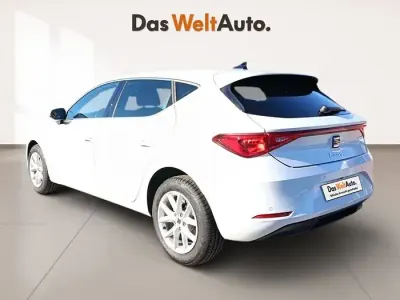 Usado Seat Leon Style 116 CV (85 kW) 2025 Blanco Utilitario