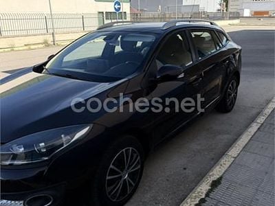 Usado Renault Mégane GrandTour LIMITED 110 HP (80 kW) 2015 Castanho Carrinha