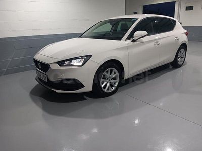 Usado Seat Leon Style 115 CV (84 kW) 2021 Blanco Berlina