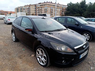 Usado Ford Focus Trend 115 CV (84 kW) 2008 Negro Berlina