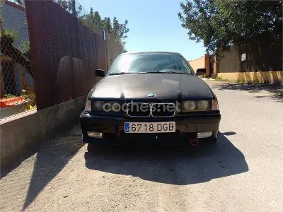Usado BMW 325 143 CV (105 kW) 1996 Negro Berlina