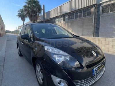 Usado Renault Grand Scénic III Exception 130 CV (95 kW) 2009 Negro Monovolumen
