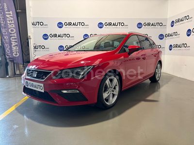 Usado Seat Leon FR 150 CV (110 kW) 2020 Rojo Familiar