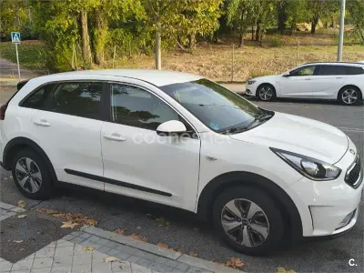 Usado Kia Niro 141 CV (103 kW) 2018 Blanco SUV