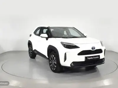 Usado Toyota Yaris Cross Active 116 CV (85 kW) 2023 Blanco SUV